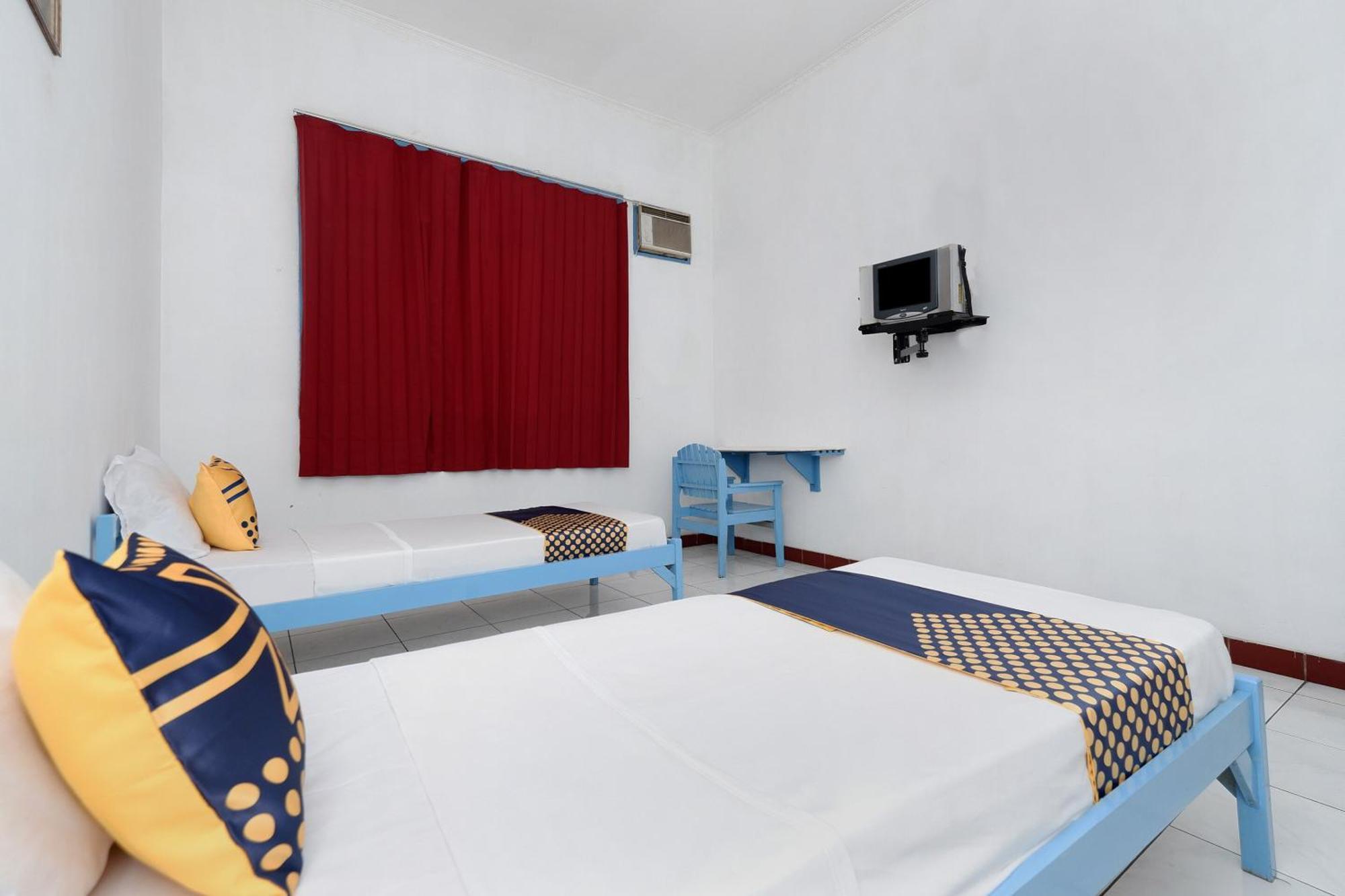Spot On 2289 Hotel Saudara Tegal  Luaran gambar